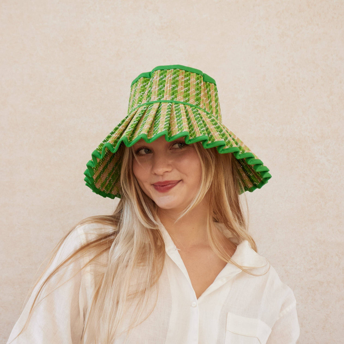 Courtyard | Island Capri Hat: Maxi / Courtyard / Small
