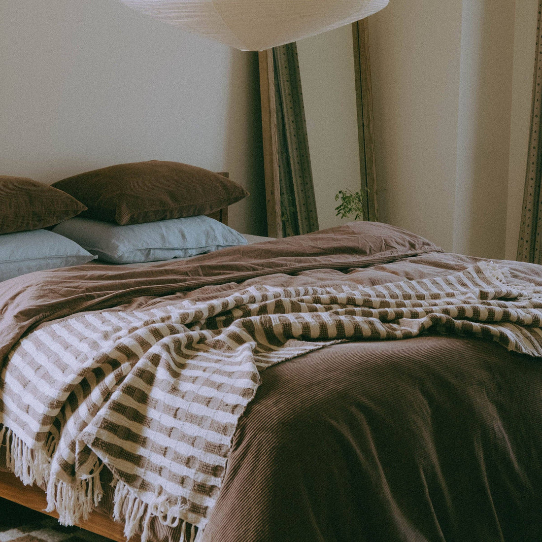 Ramona Brown Stripe Cotton Throw Blanket: Cream / Caribou / Standard