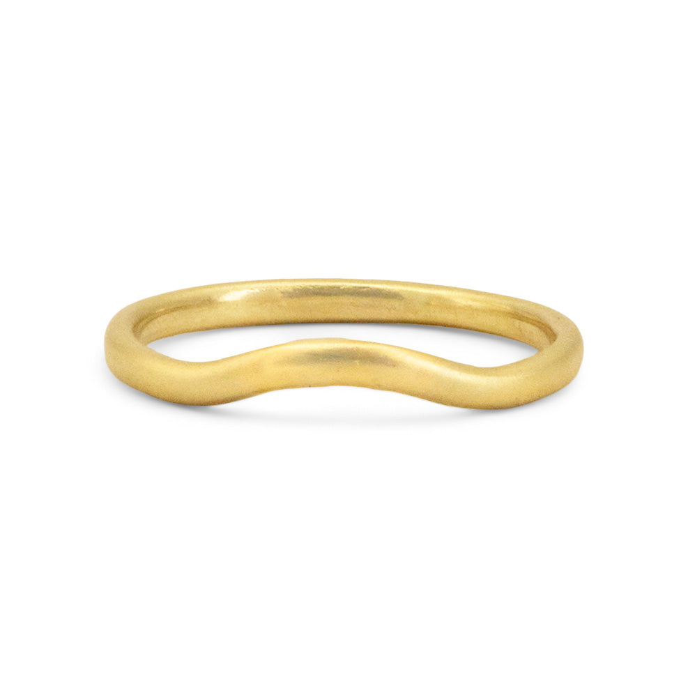 Arching Smooth Band