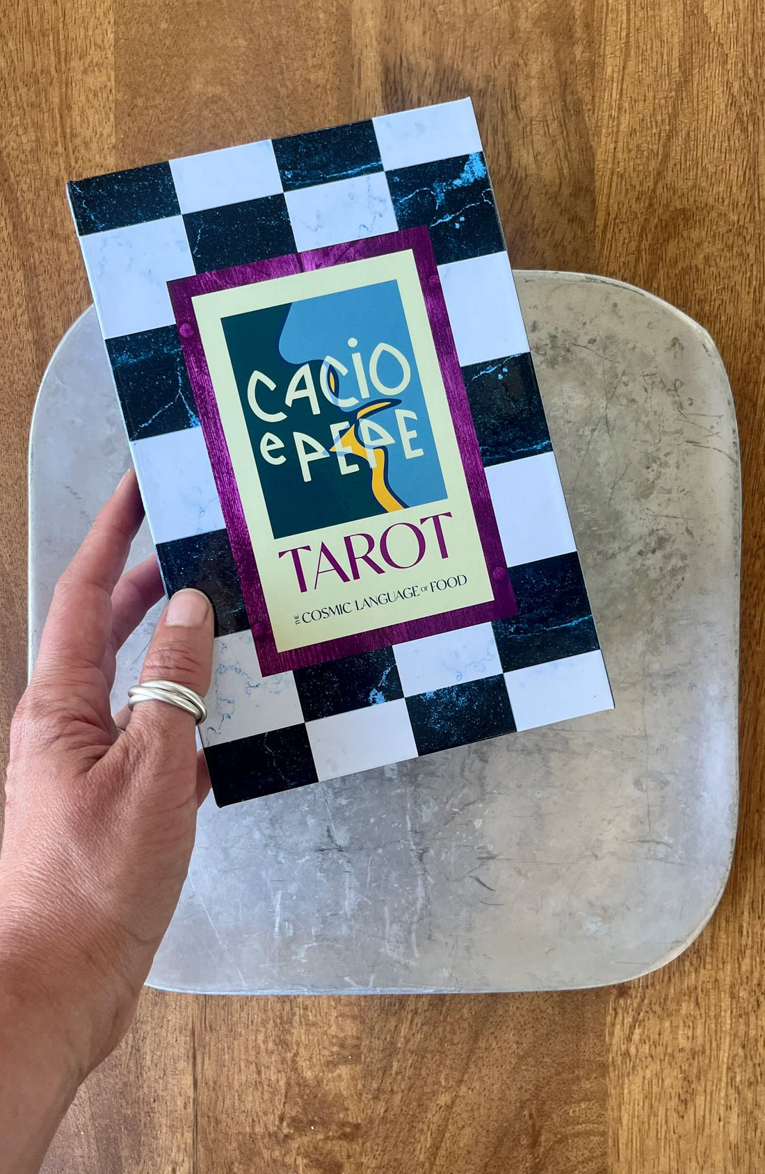 Cacio e Pepe Tarot: the Cosmic Language of Food