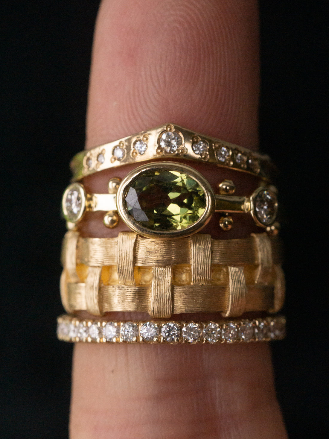 14k Oval Kaori Ring - Sapphire & Champagne Diamond