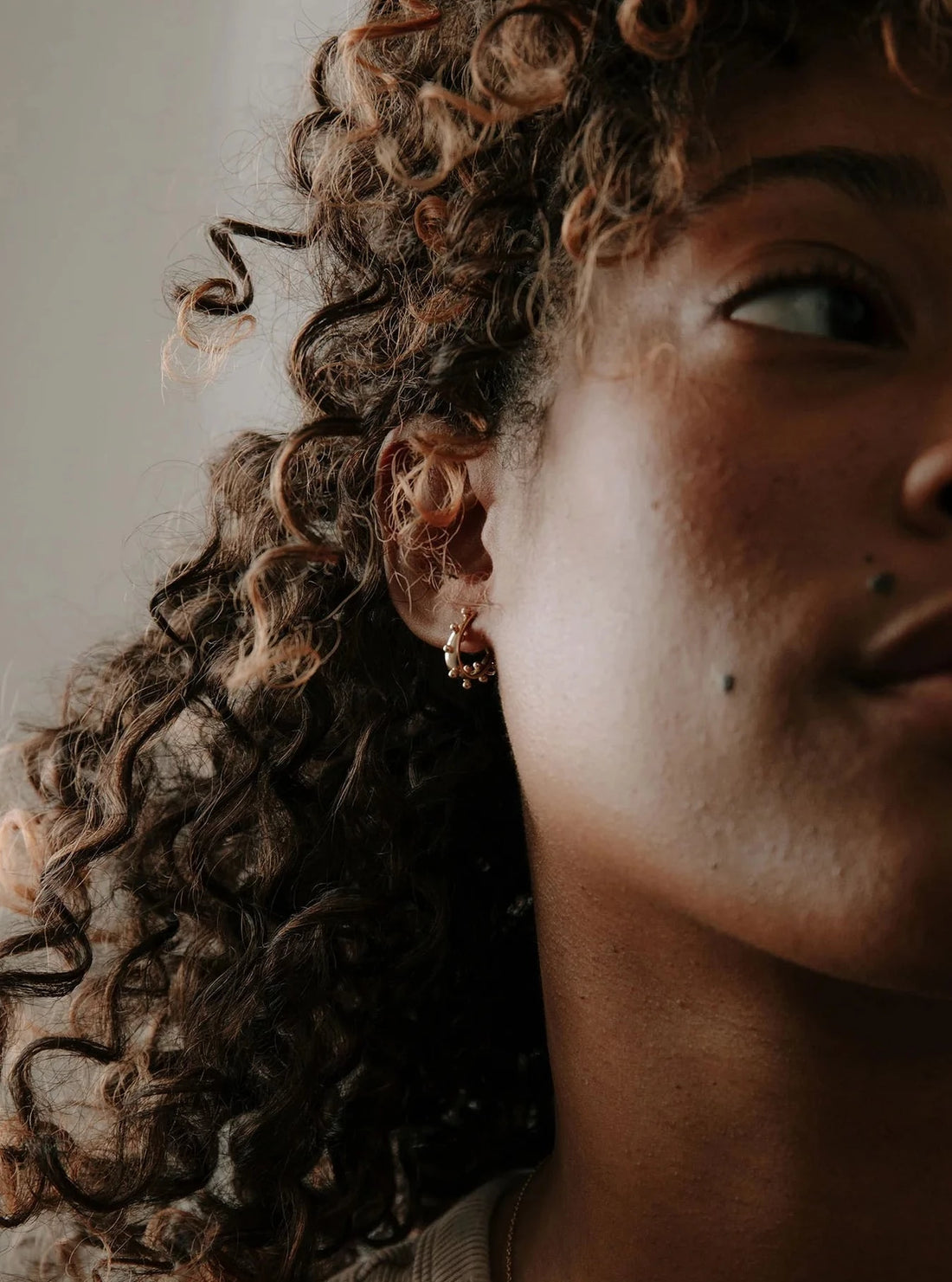 14k Small Kumi Earrings