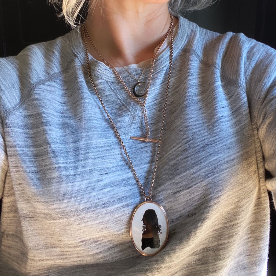 Georgian Silhouette Painting Necklace