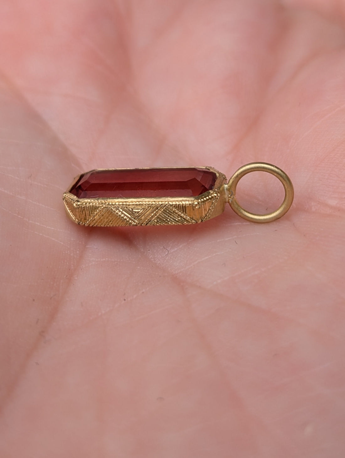 Engraved Sunstone Bezel Set Pendant - 3.49CT