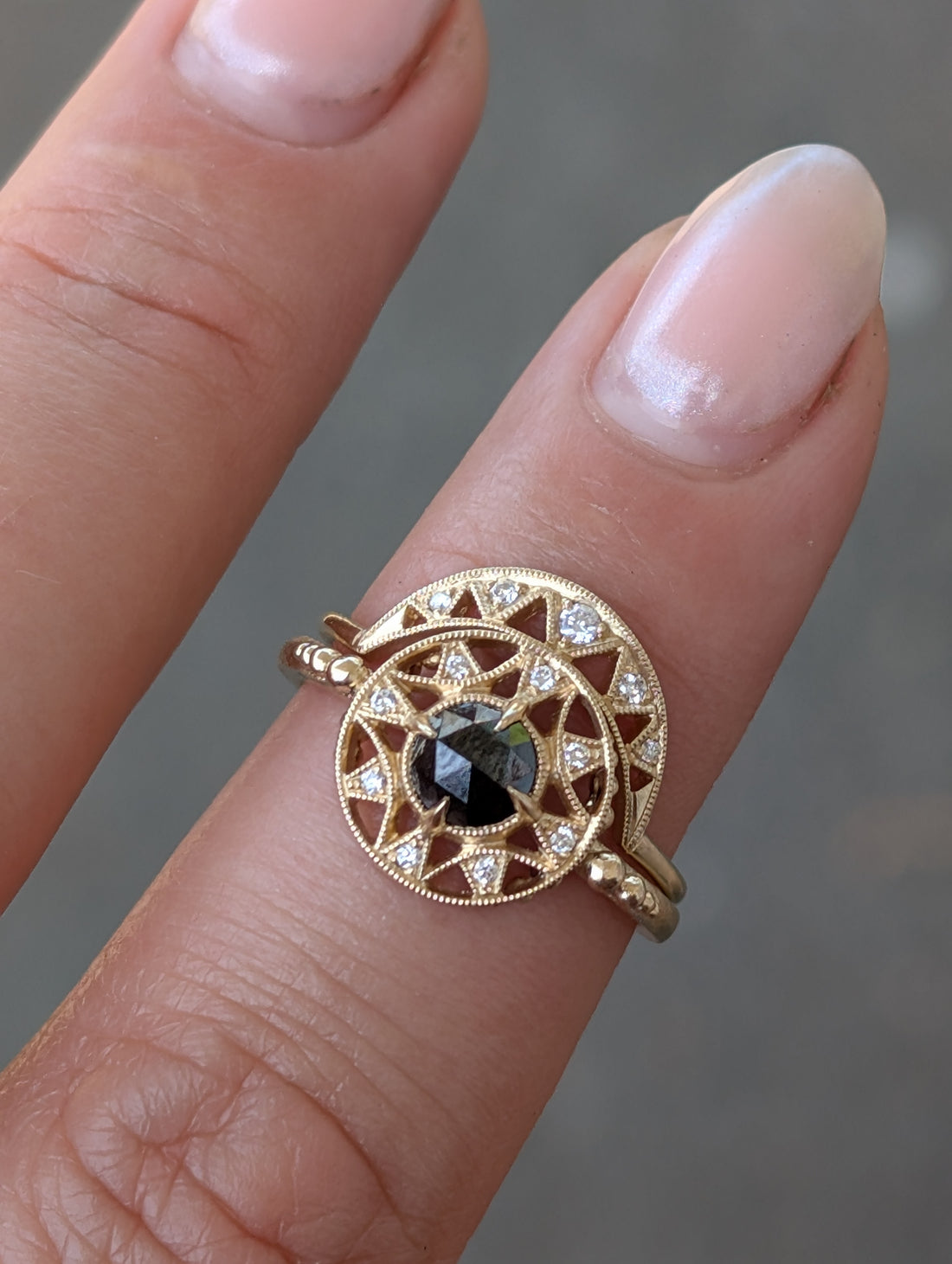 14k Vaeda Ring