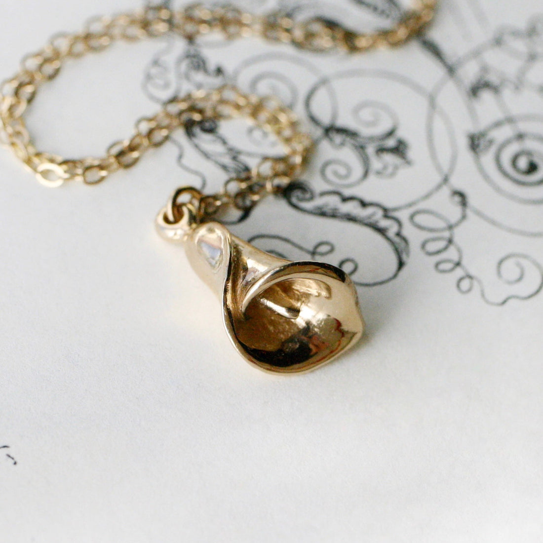 Calla Lilly Pendant - 14k Gold