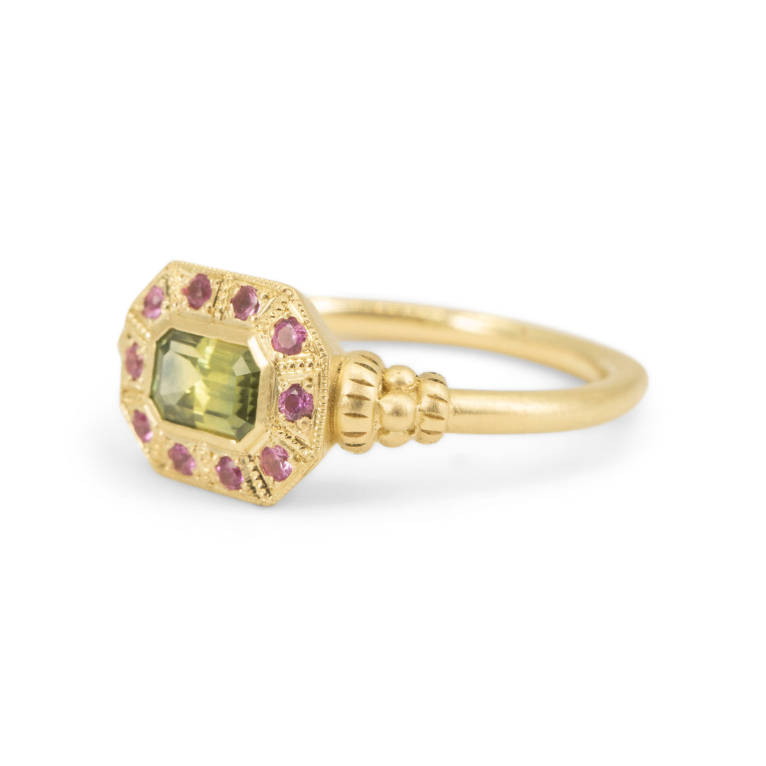 Macaron Chromatique Ring - 0.56CT Sapphire