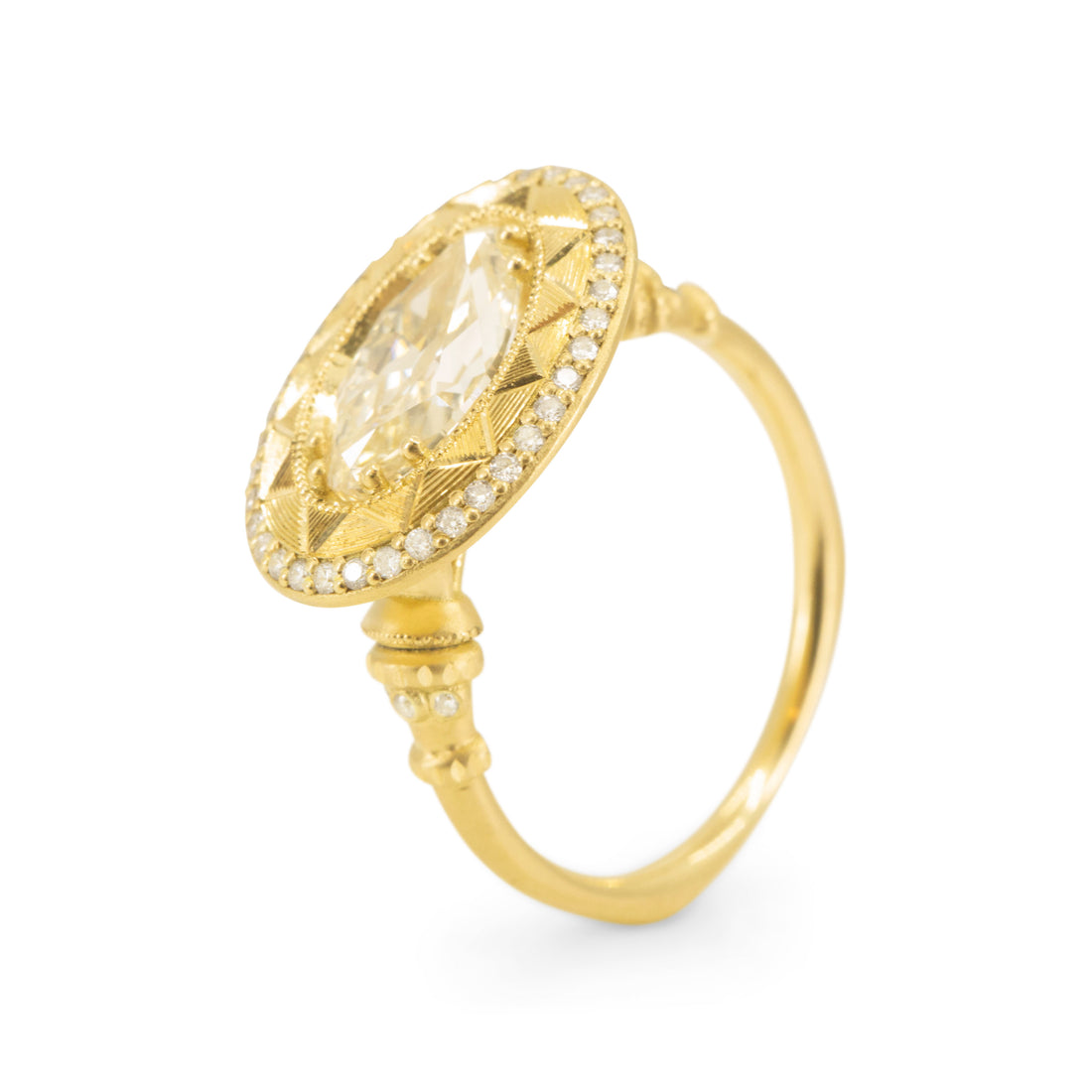 Soleil Levant Pedestal Solitaire - 1.49CT Oval Diamond