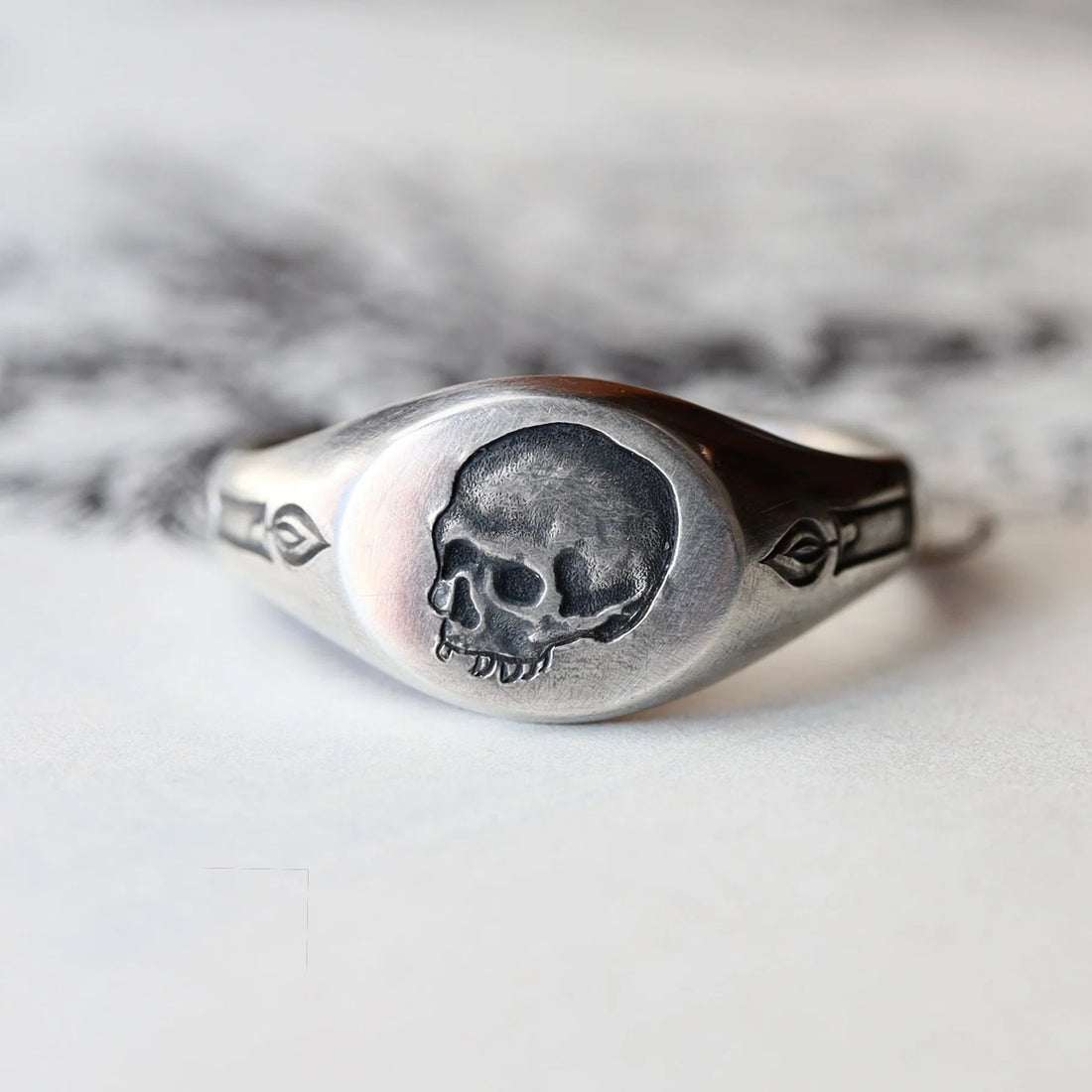 Momento Mori Skull Signet Ring- Silver