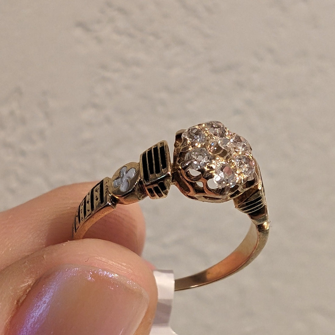 18k Victorian Cluster Diamond & Enamel Ring