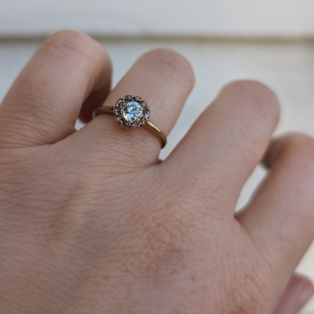 10k Antique Diamond Cluster Ring