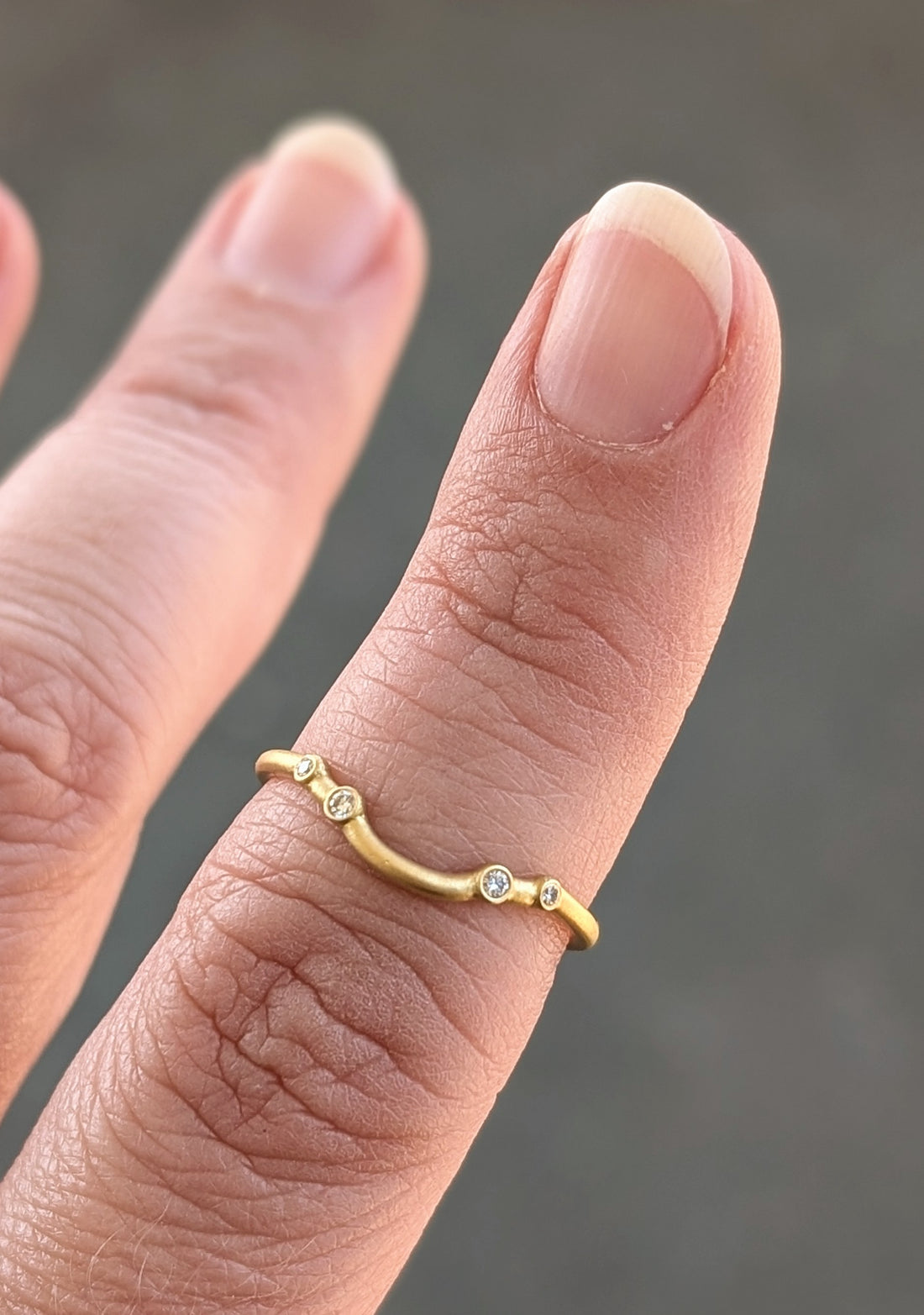 Arching Diamond Juliet Band