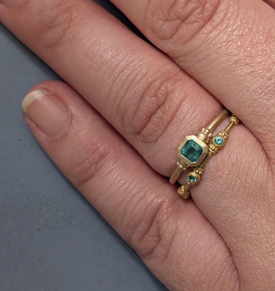 14k Royal Emerald Bezel Solitaire - 0.40CT Emerald