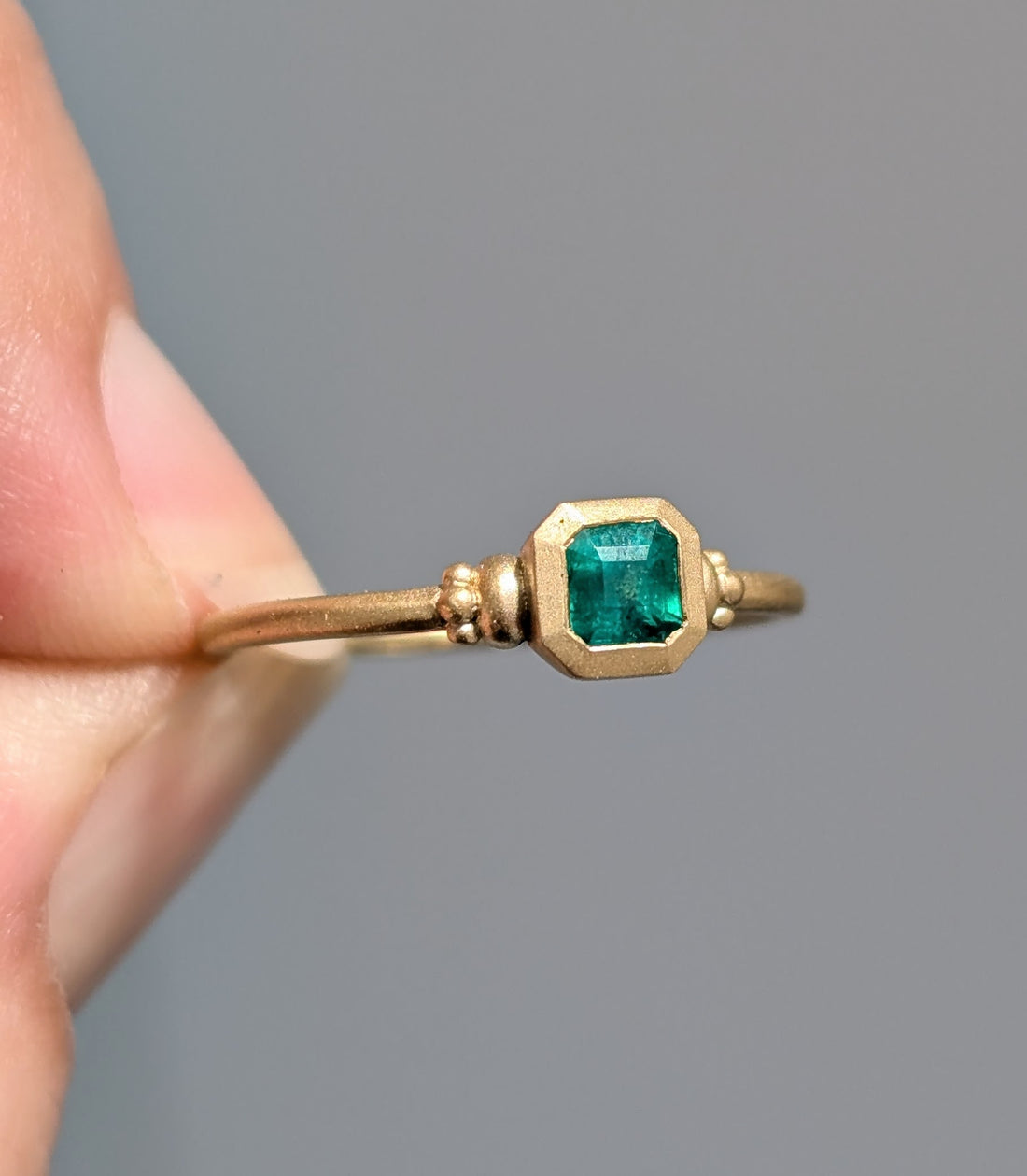 14k Royal Emerald Bezel Solitaire - 0.40CT Emerald