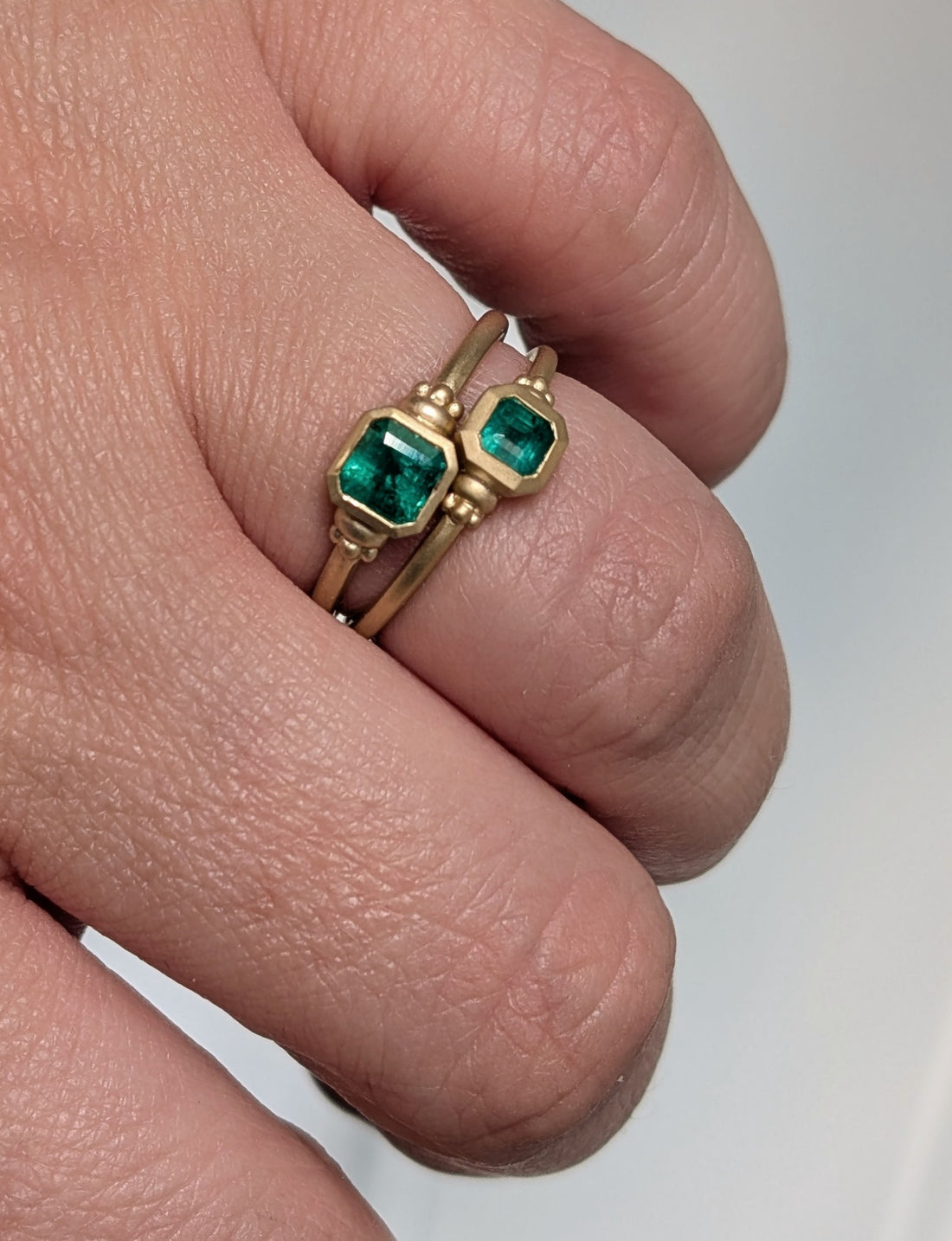 14k Royal Emerald Bezel Solitaire - 0.40CT Emerald