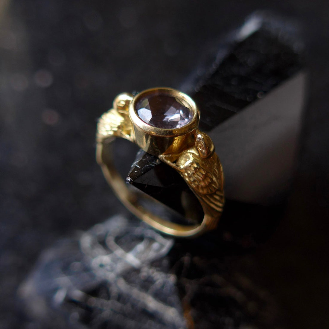 18k Avis Amor Ring - Spinel