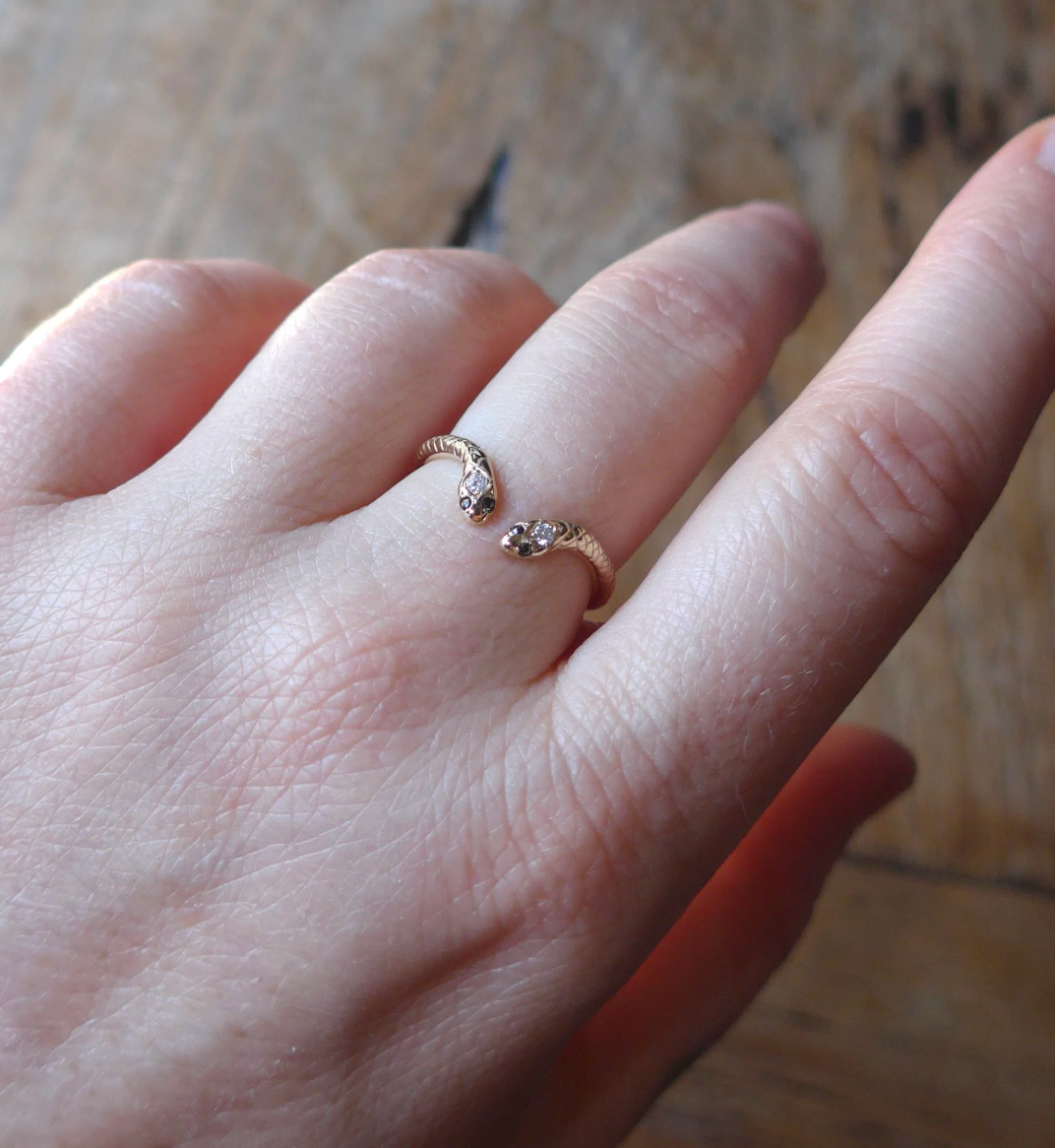 14k Ophidian Band