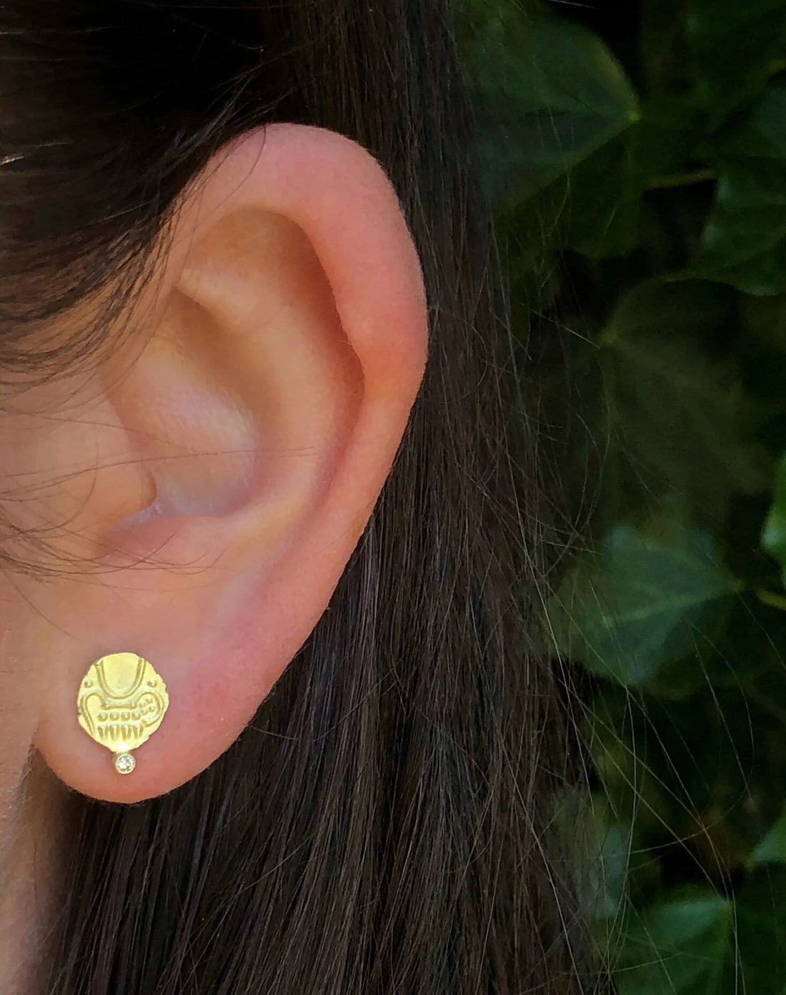 18k Sarula Diamond Coin Studs