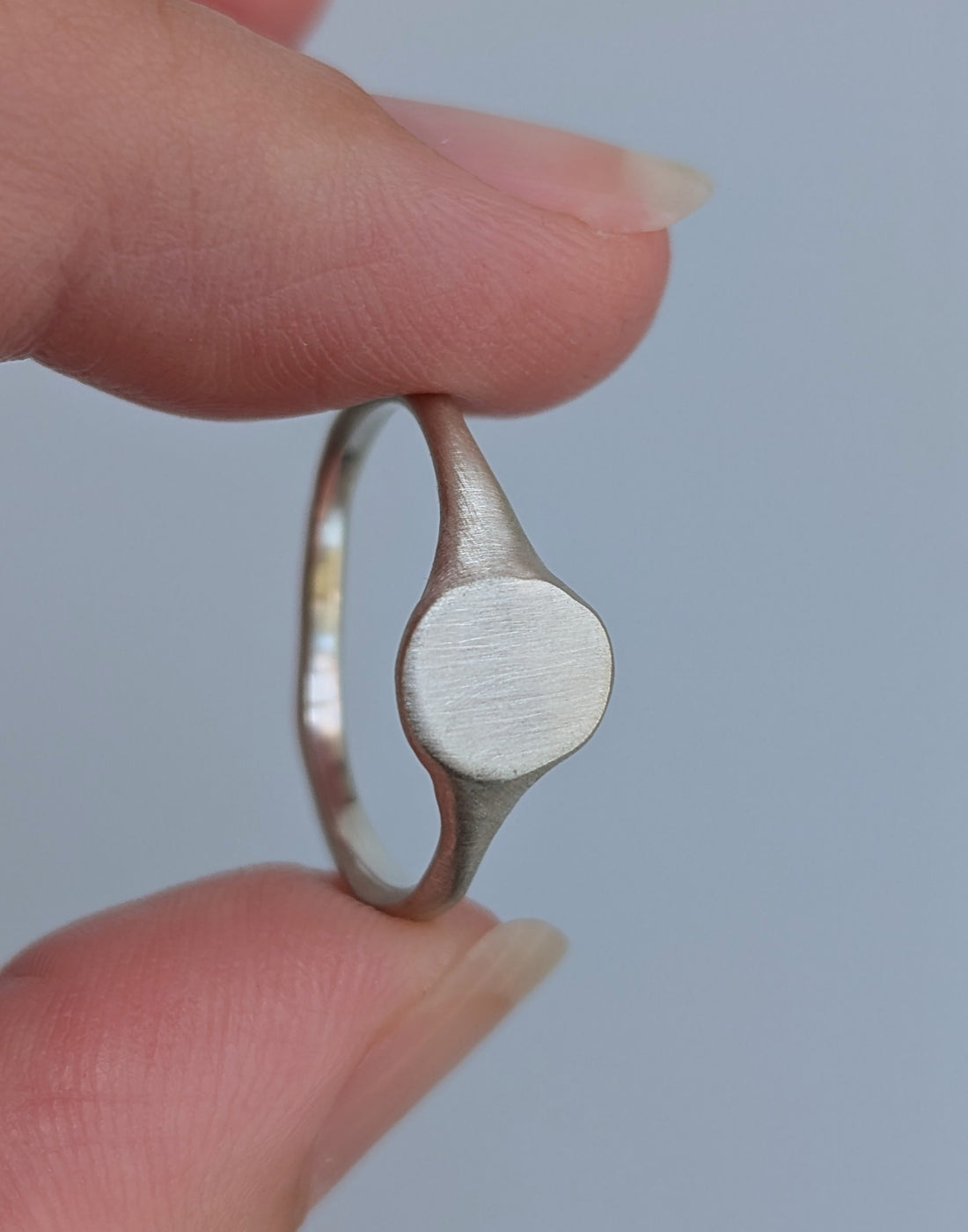 Small Oval Signet (SS)
