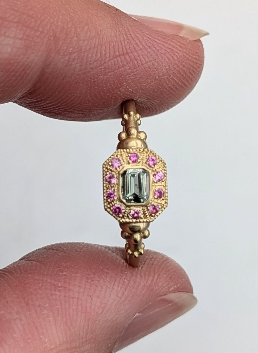 Green Sapphire Chromatique Ring- 0.27CT Sapphire