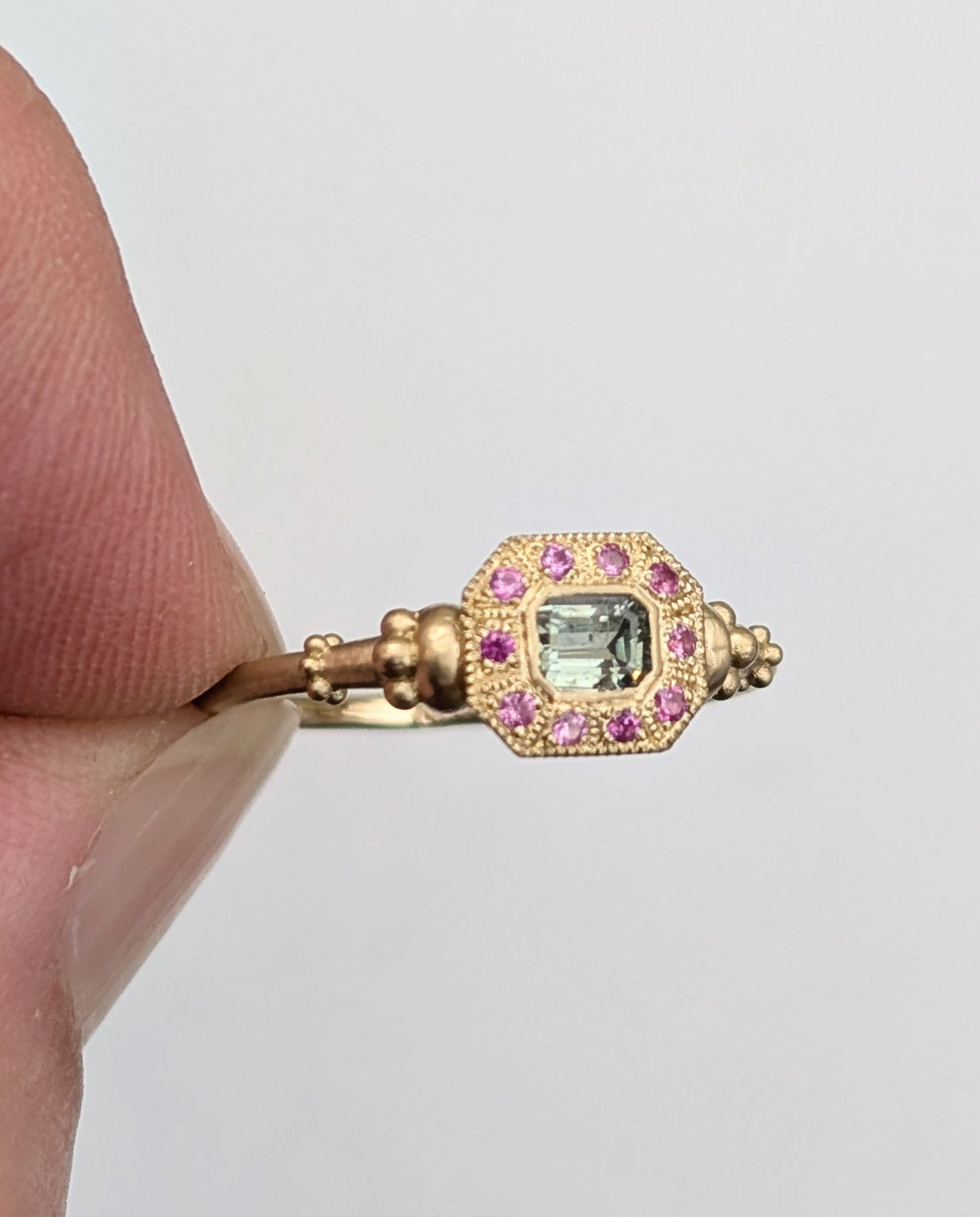 Green Sapphire Chromatique Ring- 0.27CT Sapphire