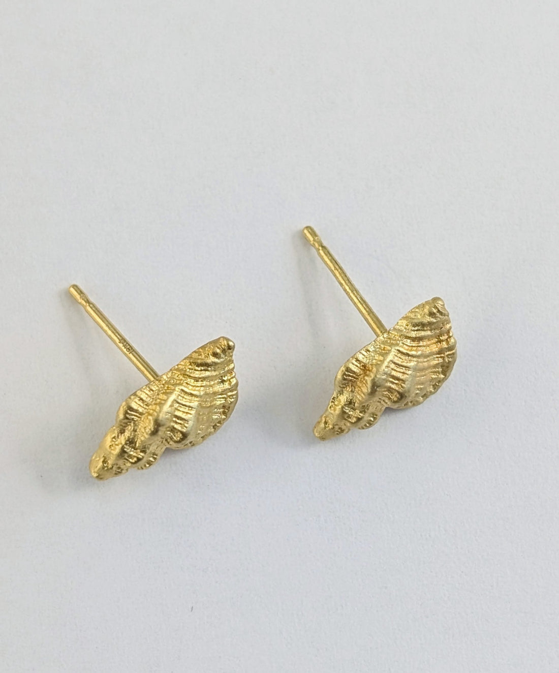 18k Divine Conch Studs